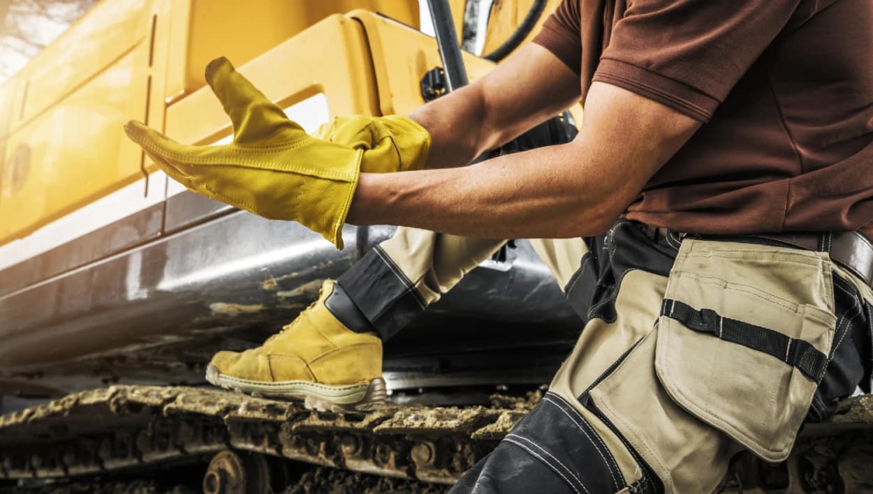 How To Handle Rental Equipment Damage + Maximize Equipment Lifetime Value