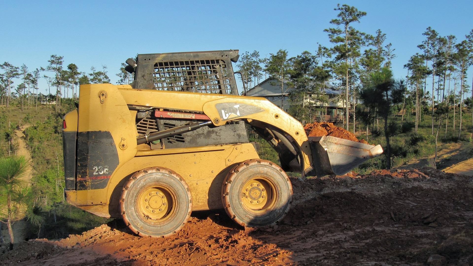 Read more about the article The Best Skid Steer Brands for 2022 & Beyond